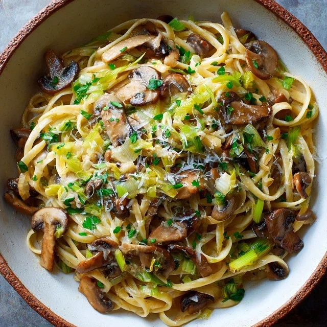 Caramelized Leek and Mushroom Gruyere Pasta